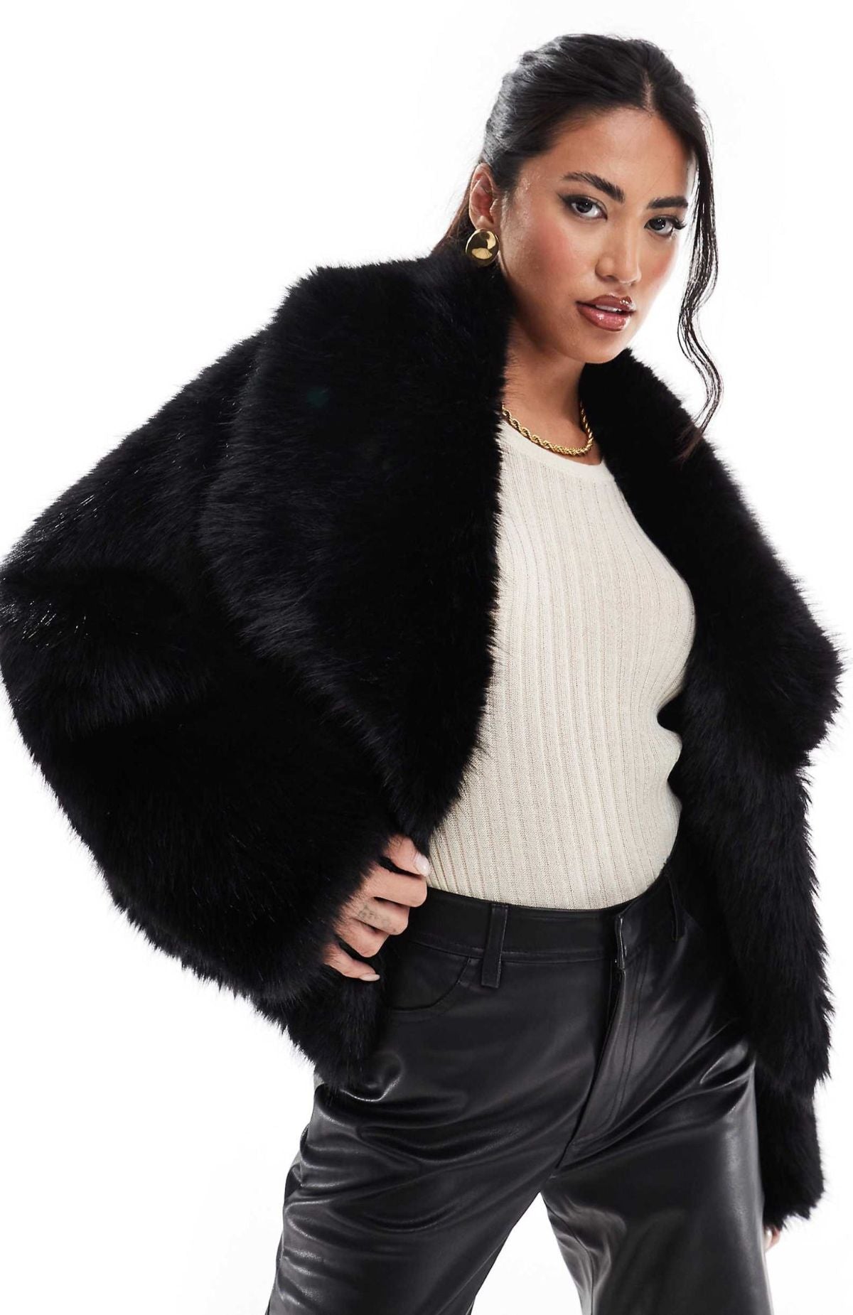 Abrigo corto de pelo Aviero Madrid