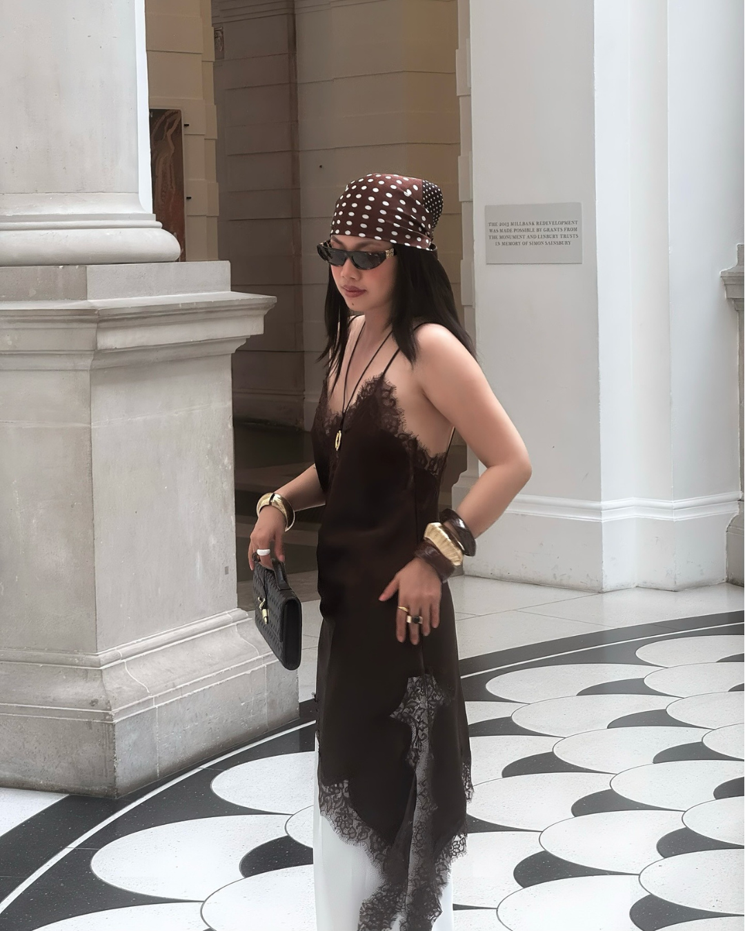 Alara – Vestido Asimétrico de Encaj Aviero Madrid