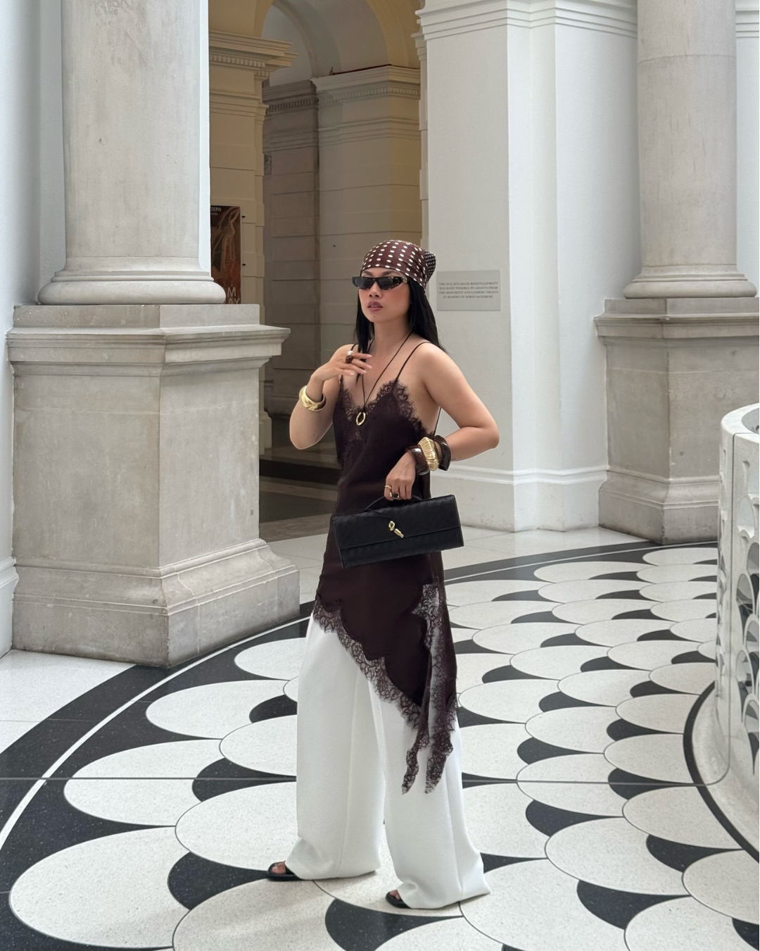 Alara – Vestido Asimétrico de Encaj Aviero Madrid