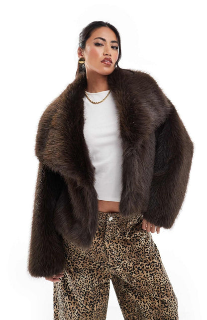 Abrigo corto de pelo Aviero Madrid