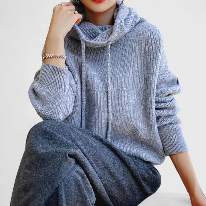 Marie | Soft Knitted Hoodie CODE America