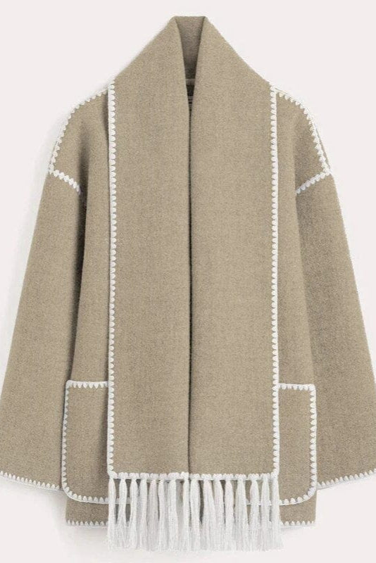 Abrigo con Bufanda de Flecos en Color Ciervo Valera Madrid