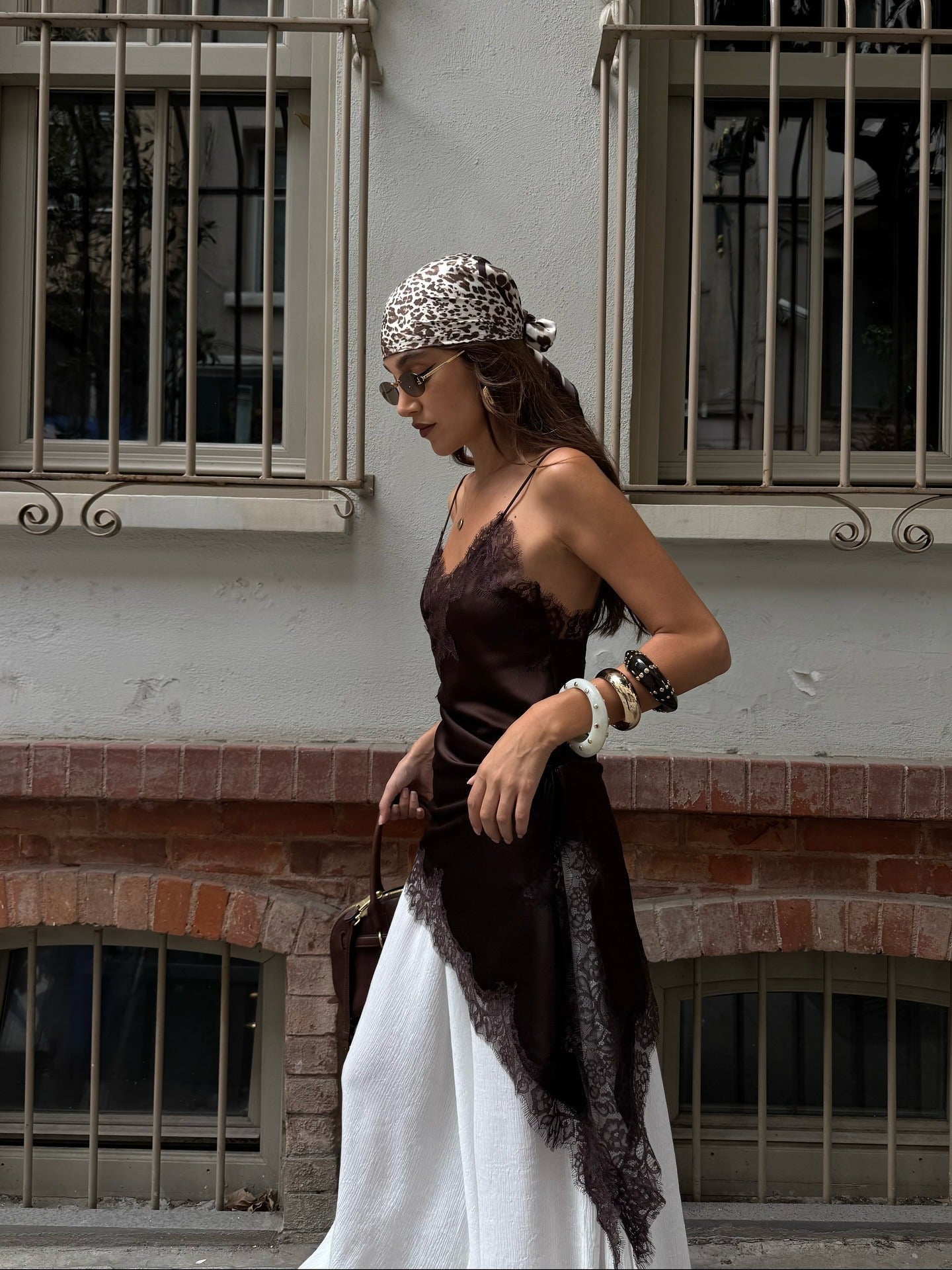 Alara – Vestido Asimétrico de Encaj Aviero Madrid