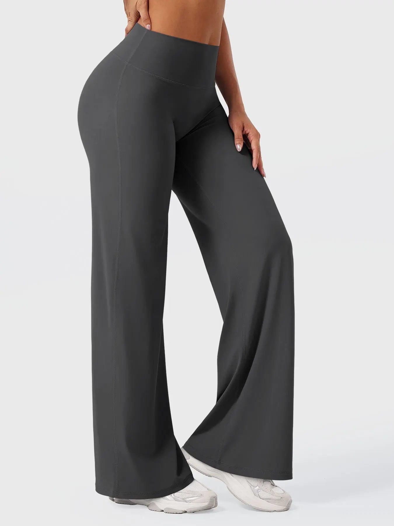 Meya – Eddiy Straight-Leg Leggings CØDE Toronto