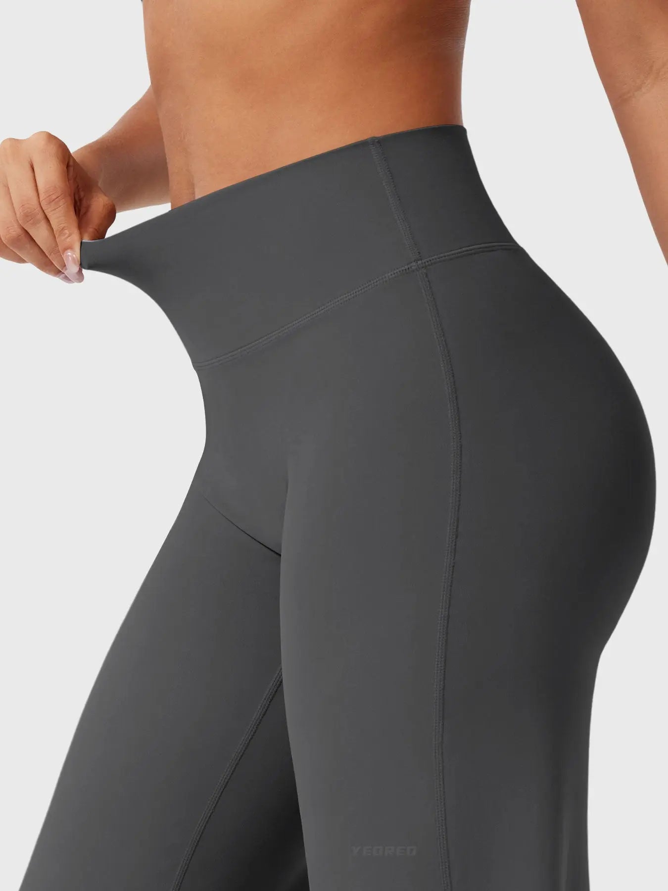 Meya – Eddiy Straight-Leg Leggings CØDE Toronto