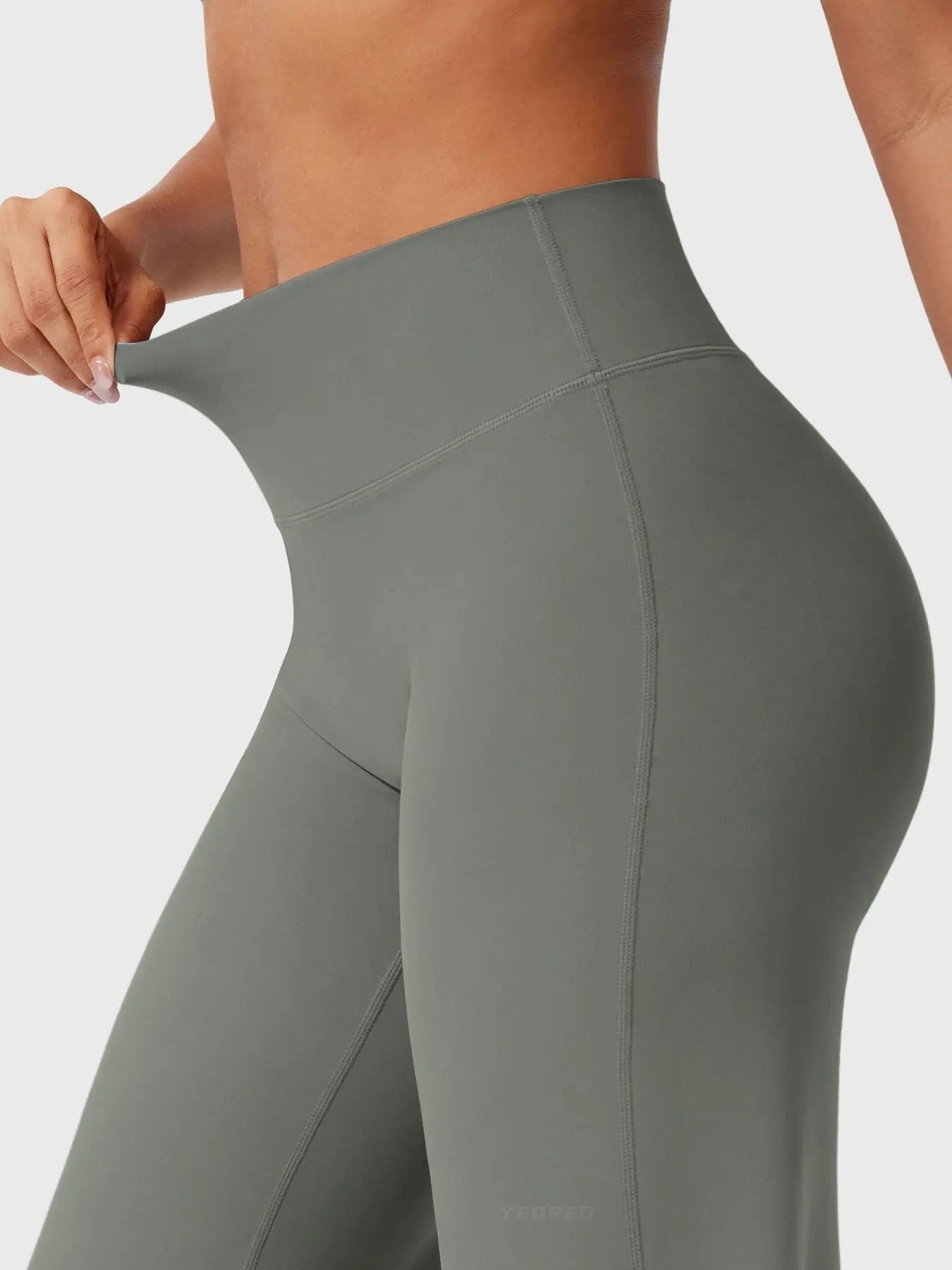 Meya – Eddiy Straight-Leg Leggings CØDE Toronto
